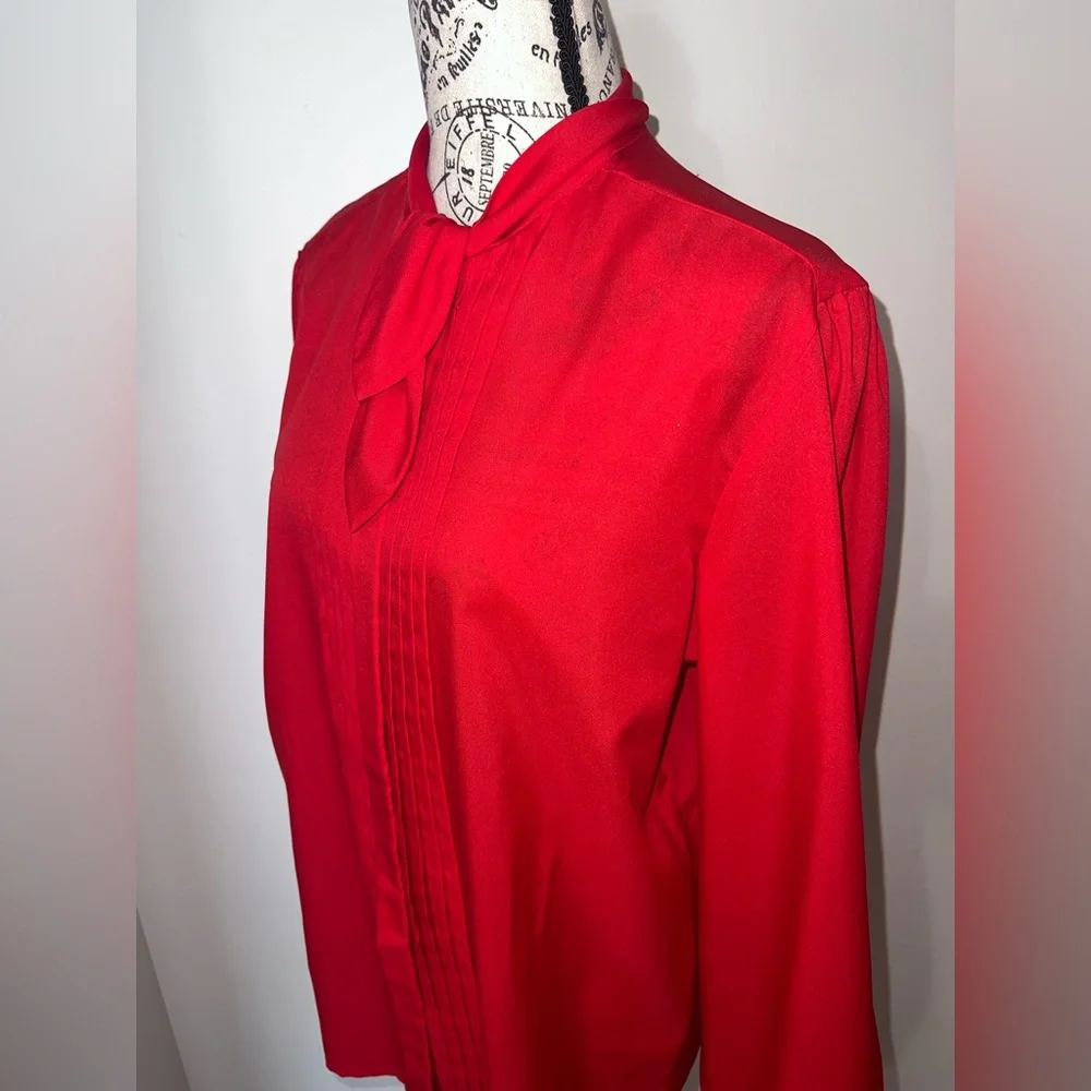 Alicia Red Tie Neck Bow Pleated Blouse Vintage Aesthetic Size 14 Tall - Picture 3 of 10